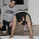 slide core traing mit Fußballprofi Malik Fathi und Personal-Trainer aus Wiesbaden Rosario Battaglia